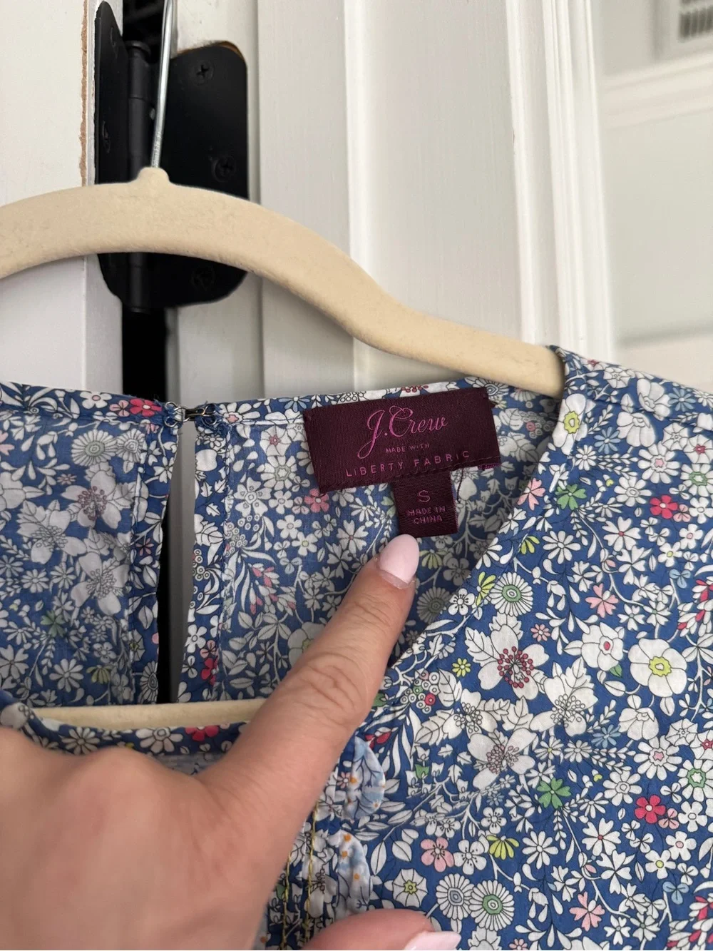 J. Crew‎ liberty fabric floral long sleeve cotton top scallop blouse